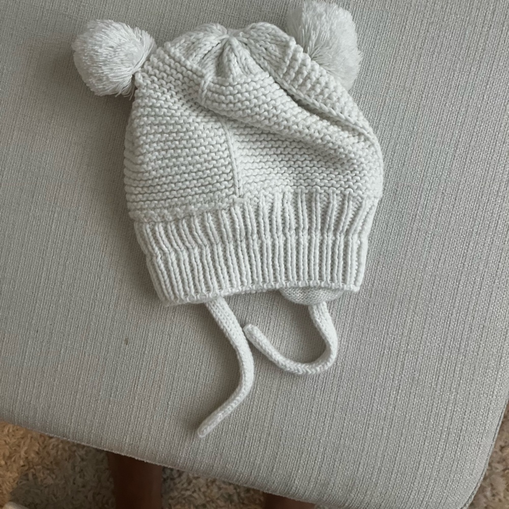 Little hat with bear ears